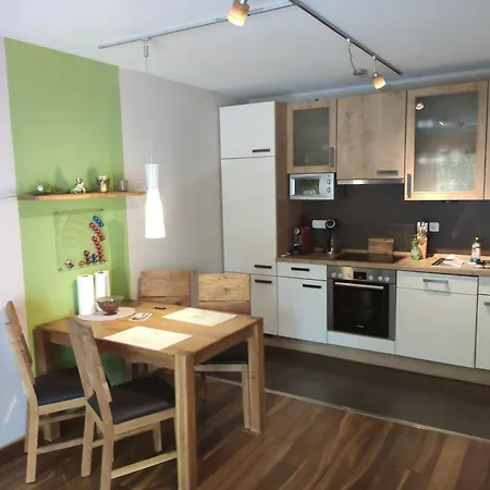 Merle, Mit Sky Apartment *